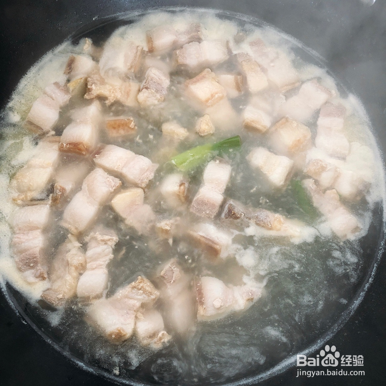 红烧肉炖虎皮鹌鹑蛋的做法