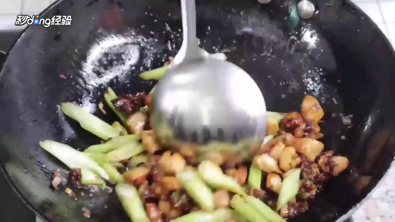 花椒炒鸡怎么做