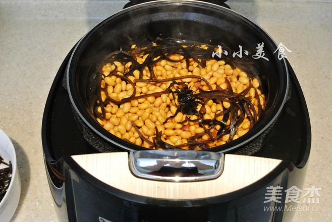 排骨炖黄豆海带