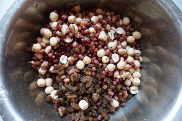 紫米八宝锥形粽子