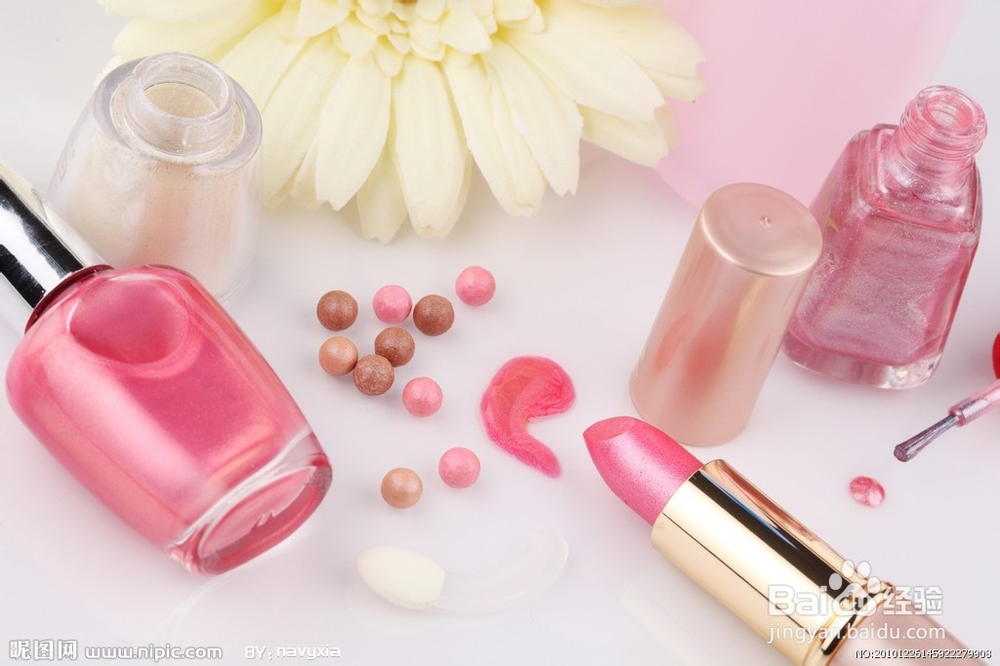 和秋季嘴唇干拜拜