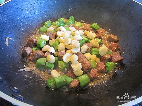 秋葵果仁炒牛肉粒