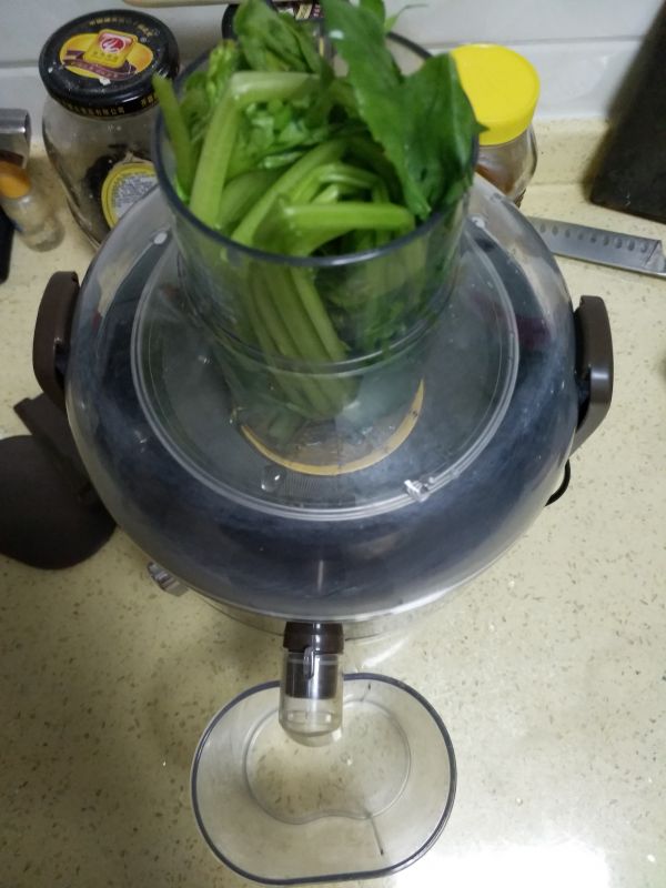菠菜旋风蛋糕卷