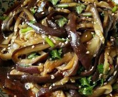 凉拌手撕紫茄子