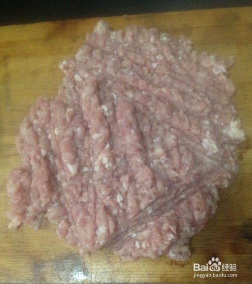 贵宾有时不吃饭是因为什么？该怎么办？