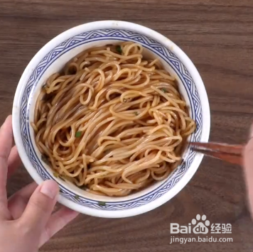 酱油拌面的做法