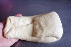 杏仁奶油核桃卷卷