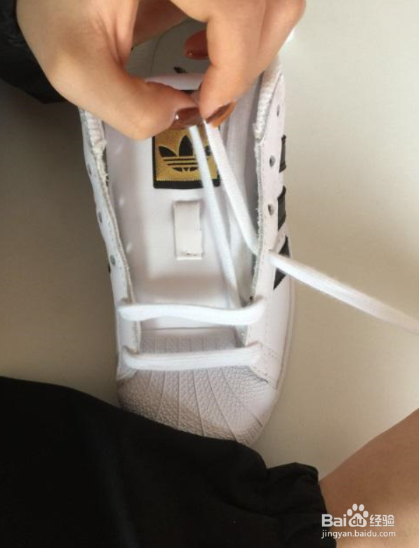 如何花样绑鞋带