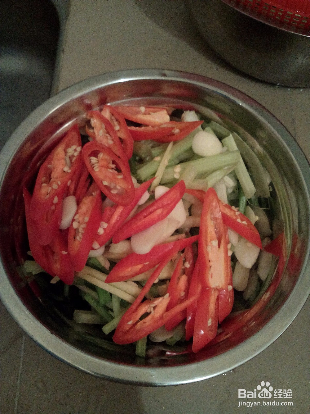 红椒香芹小炒肉