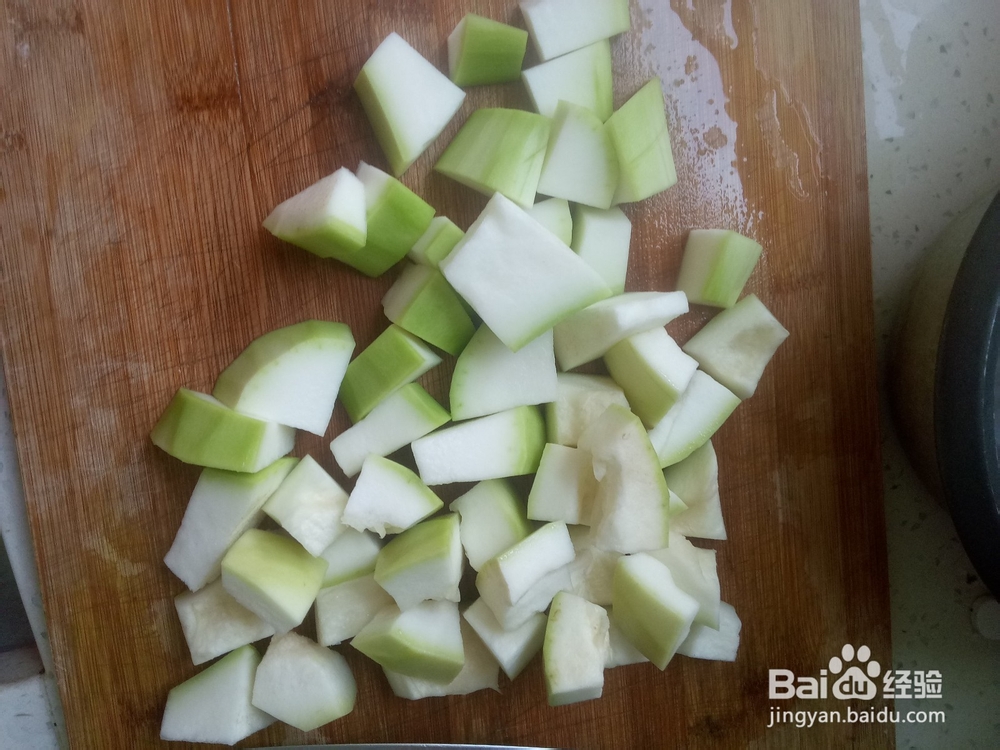 砂锅半边鸭炖葫芦