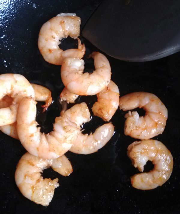 虾仁青瓜汁意面