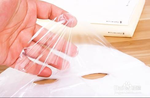 保鲜膜面膜怎么使用