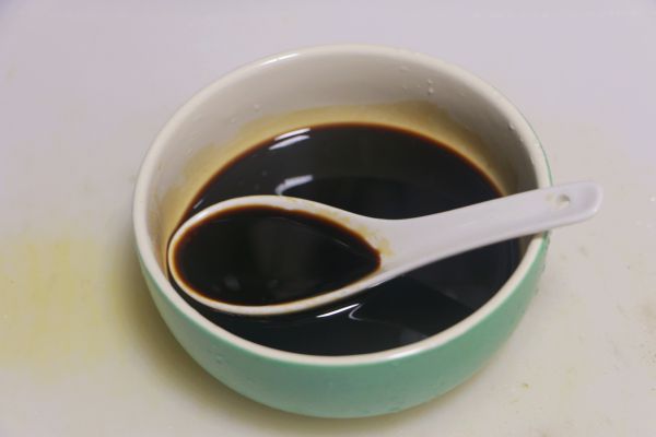 香菇鸡肉煲仔饭