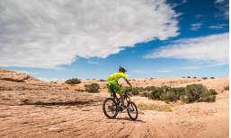 自行车户外运动的个人衣物