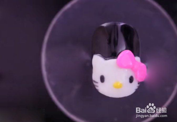 怎样做KT猫咪美甲？