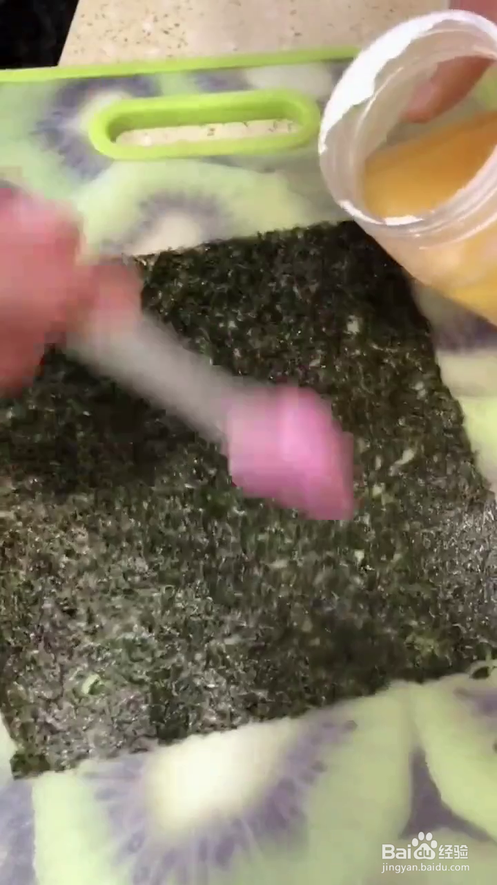 如何制作好吃的芝麻夹心海苔？
