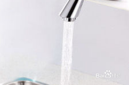 手机掉到水里马上捞出后应该怎么办