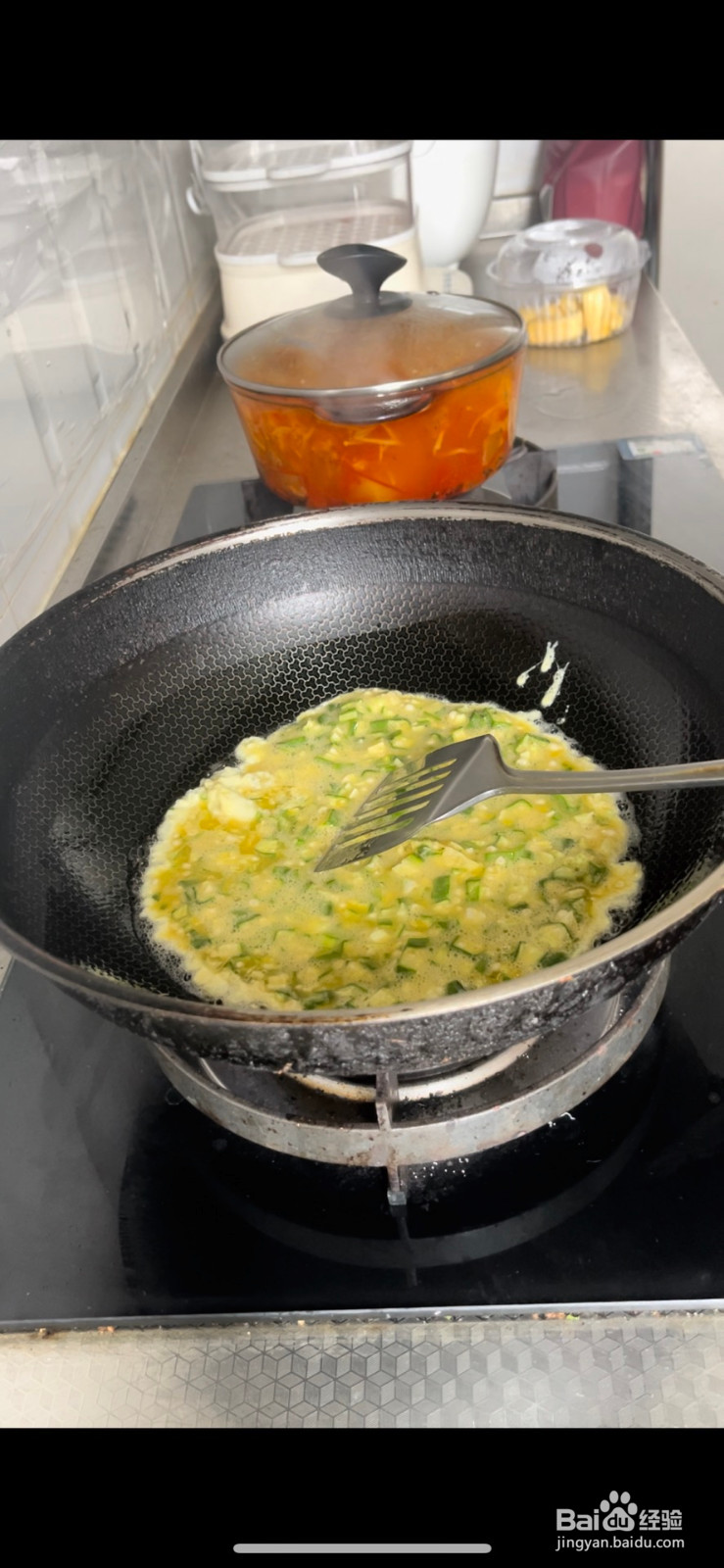 秋葵鸡蛋炒虾仁的做法