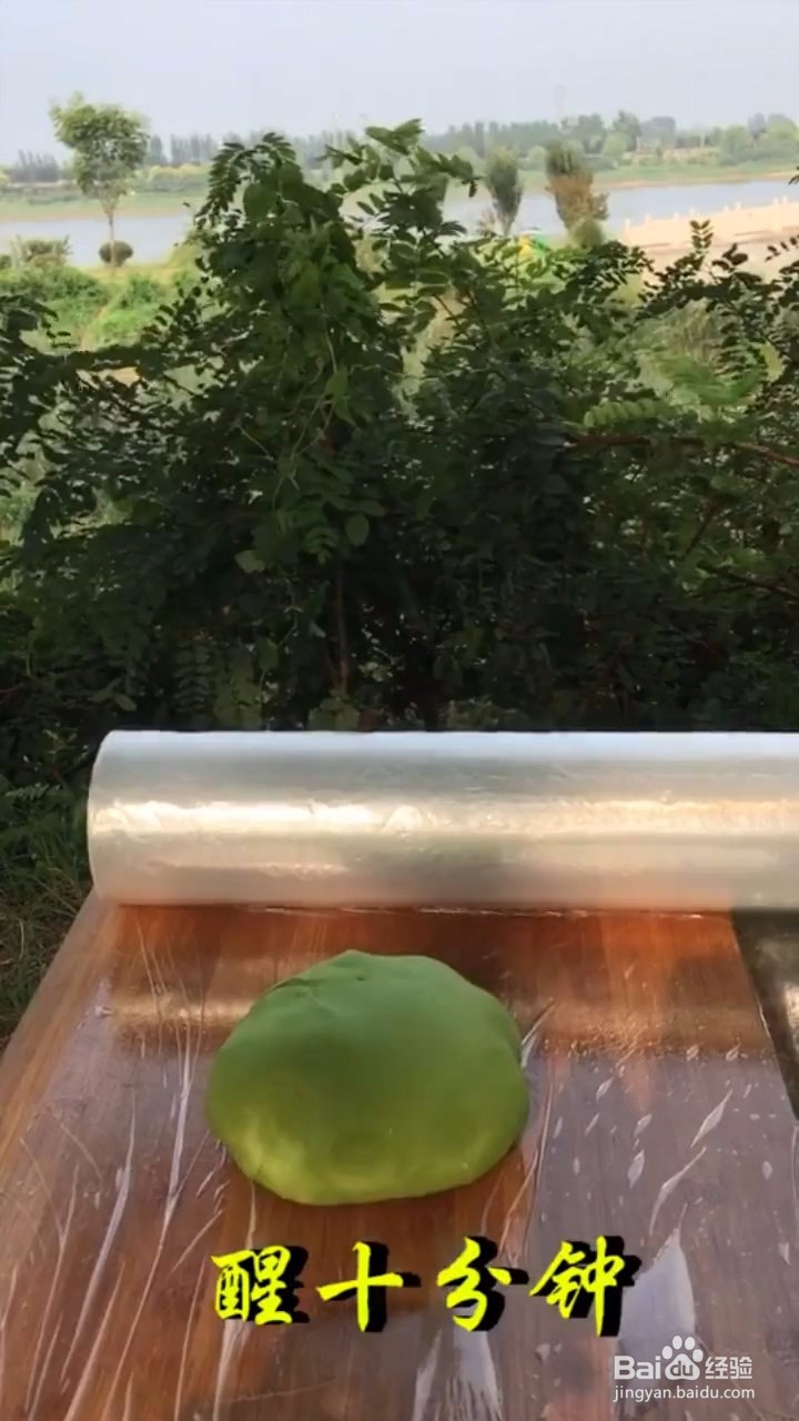 如何自制美味好吃的凉拌剪刀面