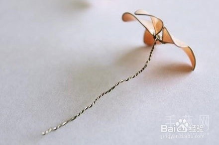 指甲油变身小清新花环