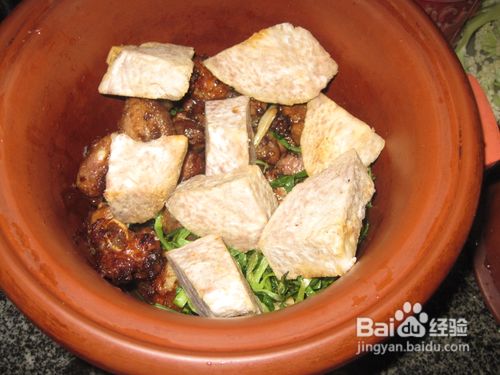 怎样制作香芋焖排骨