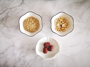 红枣花生糙米浆