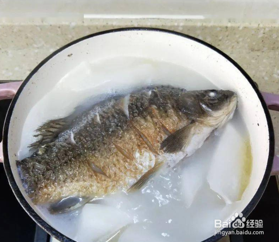 美味营养鲫鱼汤