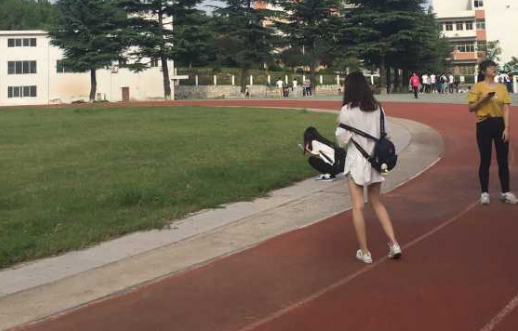 上海南汇中学怎么样这个学校的高中不还好么这学校难进么