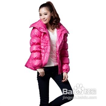 寒冷冬天羽绒服如何搭配穿出性感美丽动人的你