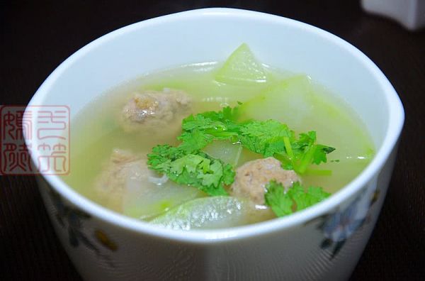 羊肉丸子冬瓜汤