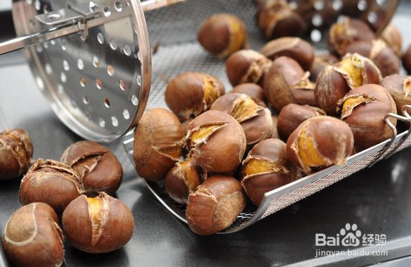 如何快速剥掉生栗子的壳
