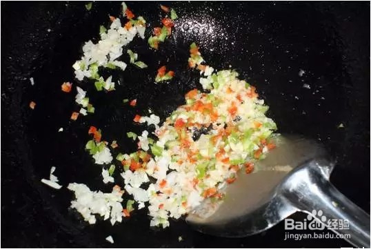 外焦里嫩鲜香可口的椒盐排骨