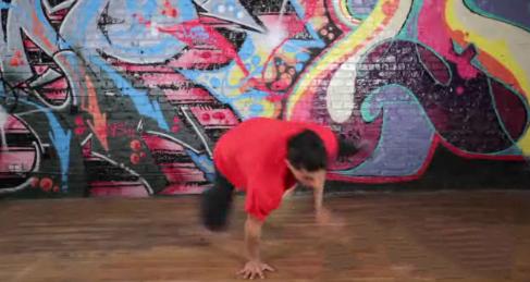 学跳breaking的旋转动作