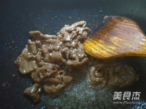 锅贴牛肉的做法