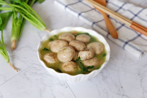 开洋菠菜烩口蘑