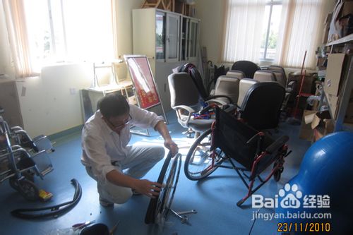 手动轮椅检测以及维护方法