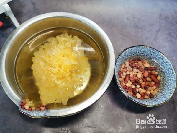 大补红豆银耳汤