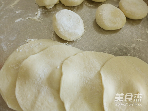 豇豆牛肉蒸包