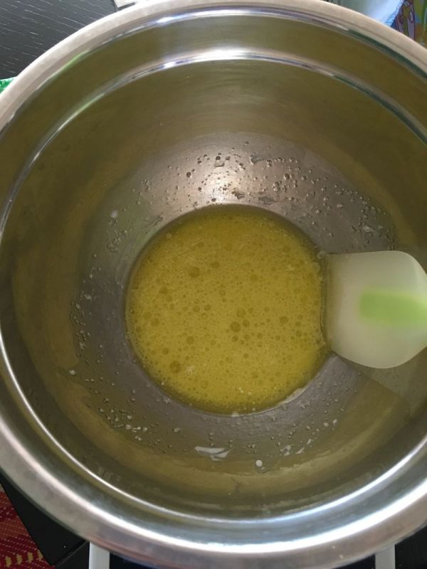 可可漩涡奶油裸蛋糕
