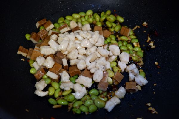 豆米鸡丁炒香干