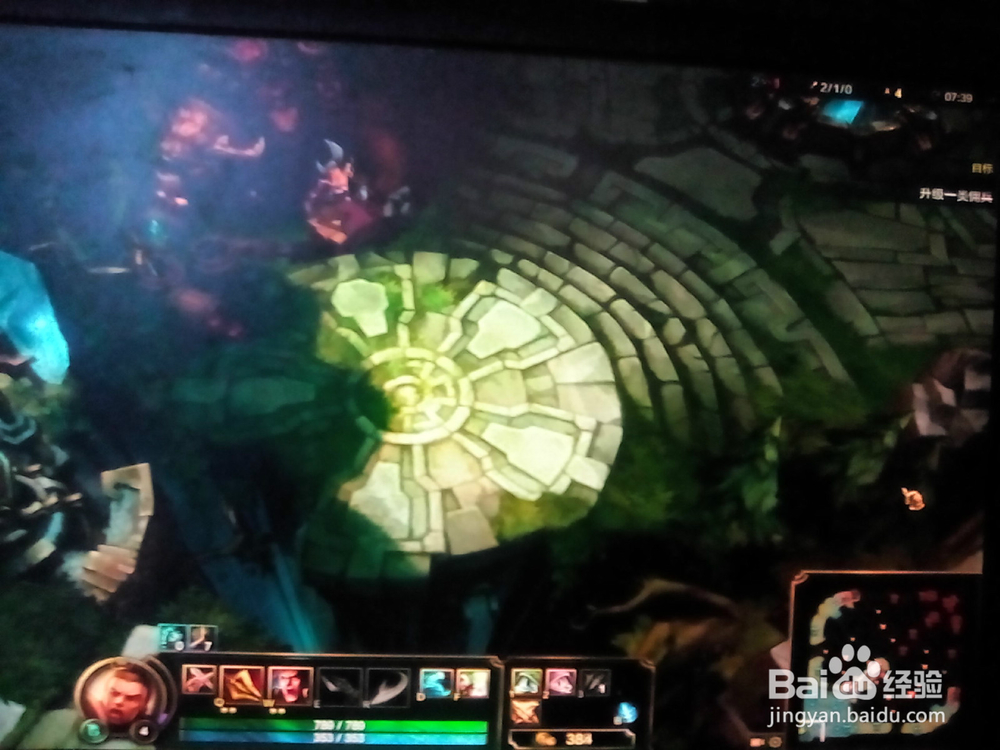 英雄联盟德邦怎么出装