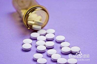 热水不是万能的 这几种药千万不能用热水送服