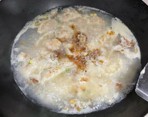 青菜海鲜饺子汤