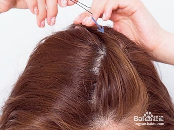 俏皮刘海扭转扎发 甜美气质瞬间UP