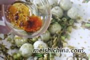 制作腌菜炒汤圆