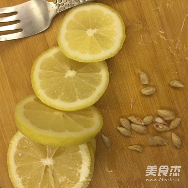 蜜渍柠檬的做法