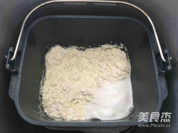 香浓椰香葡萄干面包