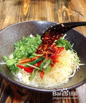 怎么做开胃爽口凉拌土豆丝