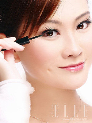 怎样学会简单实用的眼线技巧？