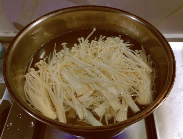 金针菇番茄浓汤